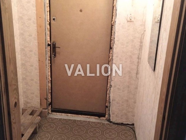 Продаж 3-к квартири вул. Срібнокільська 8