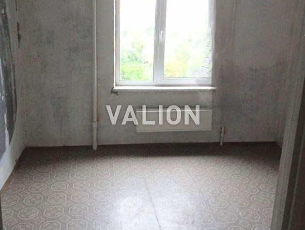 Продаж 3-к квартири вул. Срібнокільська 8