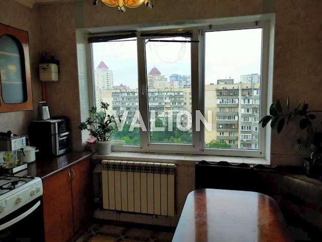 Продажа 3-комнатной квартиры по ул.Приречная, 5