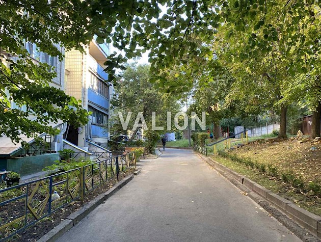 Продаж 1-кімнатної квартири 42м2 зі свіжим ремонтом по вул. Святослава Хороброго (Народного Ополчення), 4А, Чоколовка, Соло’мянський район, правий берег