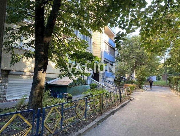 Продаж 1-кімнатної квартири 42м2 зі свіжим ремонтом по вул. Святослава Хороброго (Народного Ополчення), 4А, Чоколовка, Соло’мянський район, правий берег