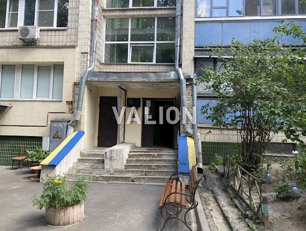 Продаж 1-кімнатної квартири 42м2 зі свіжим ремонтом по вул. Святослава Хороброго (Народного Ополчення), 4А, Чоколовка, Соло’мянський район, правий берег