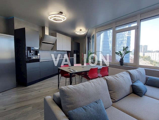 Продаж 4К квартири з ремонтом і меблями за адресою Берестейський проспект, 11 у Шевченківському районі.