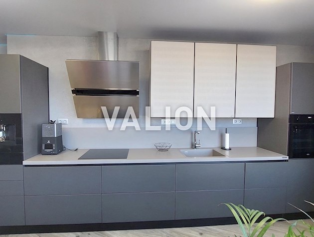 Продаж 4К квартири з ремонтом і меблями за адресою Берестейський проспект, 11 у Шевченківському районі.