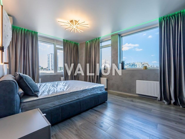 Продаж 4К квартири з ремонтом і меблями за адресою Берестейський проспект, 11 у Шевченківському районі.