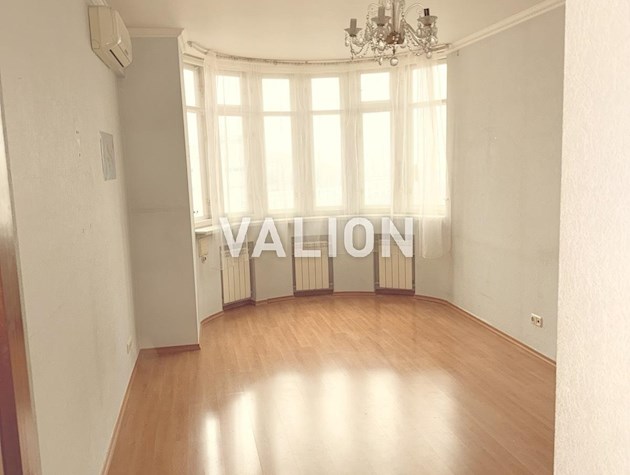 Продаж 3 кімн. квартири вул. Золотоустівська 10-12