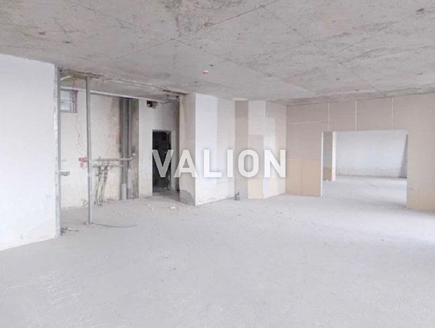 Продаж 5-к квартири Богдана Хмельницького 58а