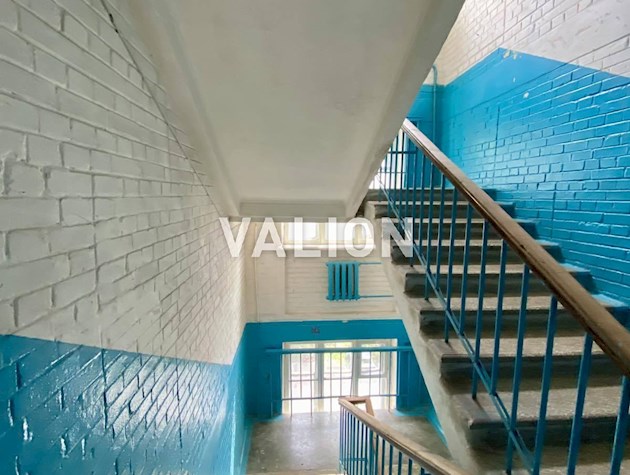 Продажа 2-комнатной квартиры сталинского типа в центре города, правительственный квартал по улице Филиппа Орлика 24/1.