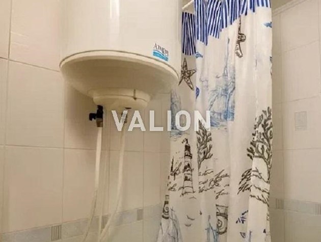 Продаю уютную 3 комнатную квартиру по адресу: ул. Героев Днепра, дом. 35, Оболонский район.