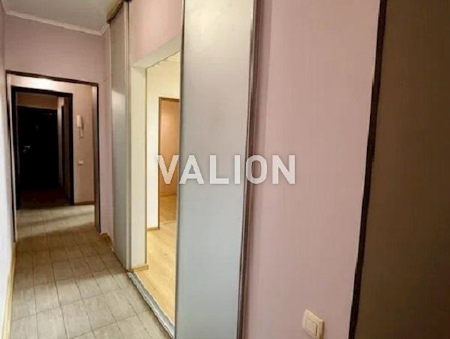 Продаю уютную 3 комнатную квартиру по адресу: ул. Героев Днепра, дом. 35, Оболонский район.