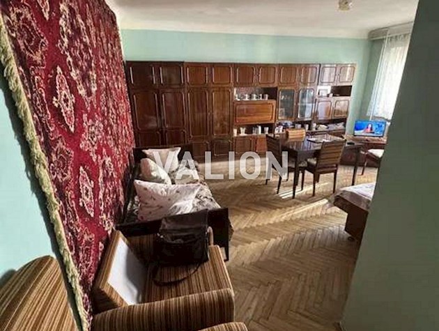 Продається 3-кімнатна квартира на вул.Слов’янська, 28