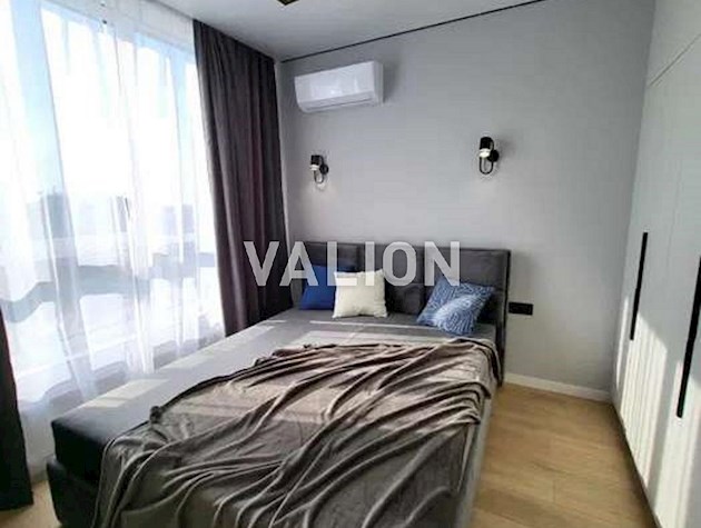 Продажа 2-комнатной квартиры по ул.Олеся Александра, 16 в ЖК Варшавский 2