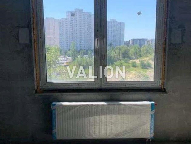 Продаж 1-к квартири вул. Милославська 18