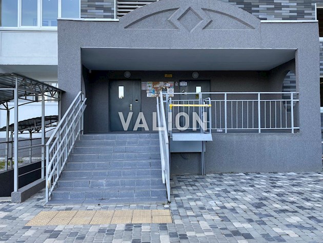 Продам 2 комн. по ул. Коноплянской 22 Б. Минский массив.