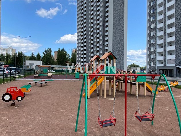 Продам 2 комн. по ул. Коноплянской 22 Б. Минский массив.