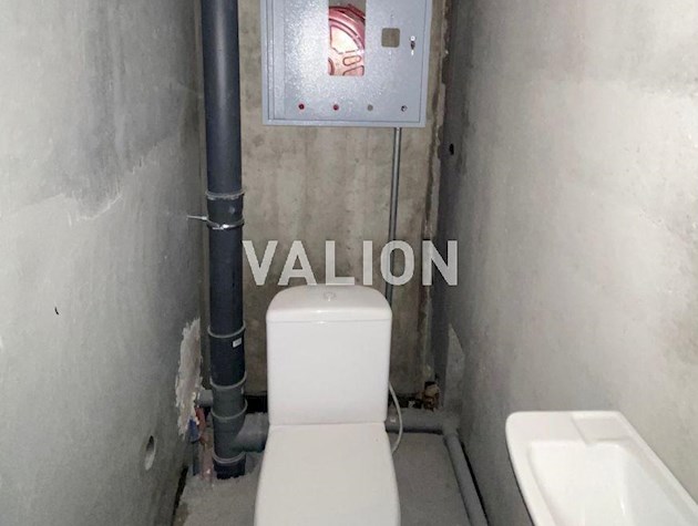 Продам 2 комн. по ул. Коноплянской 22 Б. Минский массив.