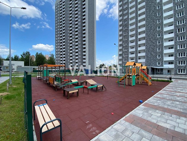 Продам 2 комн. по ул. Коноплянской 22 Б. Минский массив.