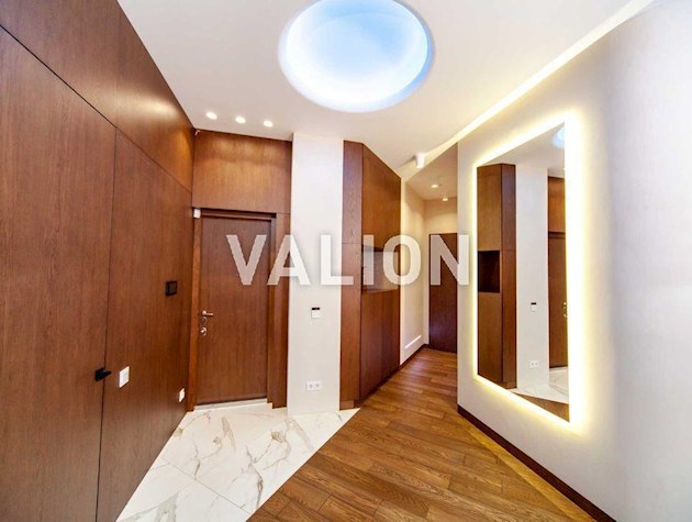 Продажа 4-х комнатной квартиры Здановской Юлии (Ломоносова) .75а Голосеевский район