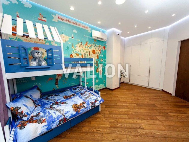 Продажа 4-х комнатной квартиры Здановской Юлии (Ломоносова) .75а Голосеевский район