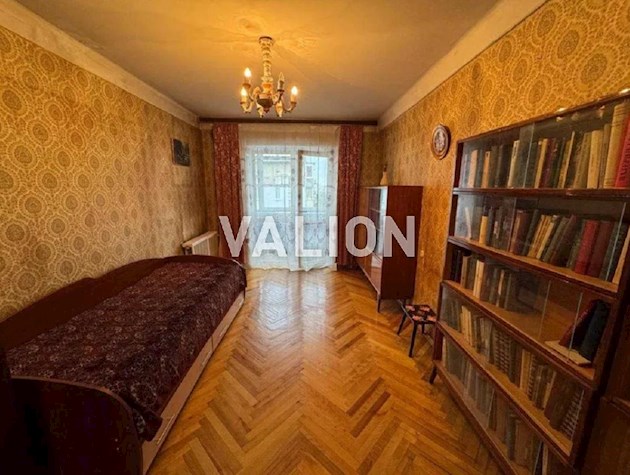 Продажа 4 комнатной квартиры по ул. Б.Мартоса, 4а