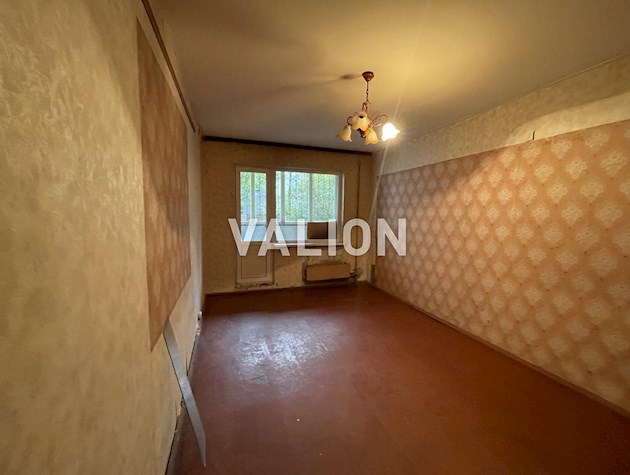 Продаю просторную 2 комнатную квартиру в Подольском районе по проспекту Европейского Союза, 62Б.