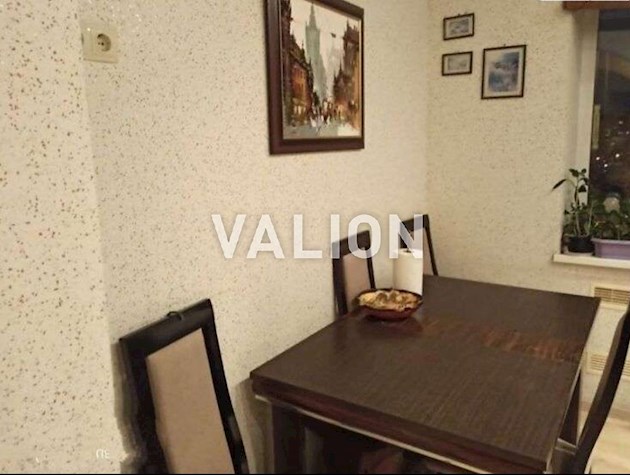 Продаж 3-к квартири вул. Микільсько-Слобідська 6/2