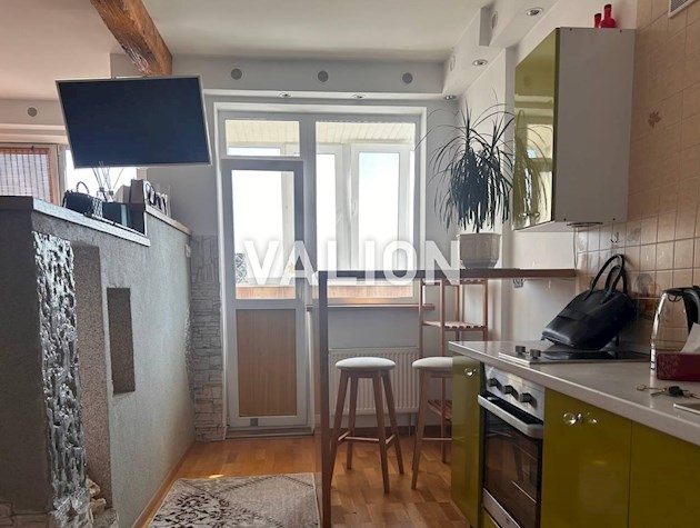 Продажа 1 ком. Квартиры с ремонтом, студия, ул. Натальи Ужвий, 12, Виноградарь