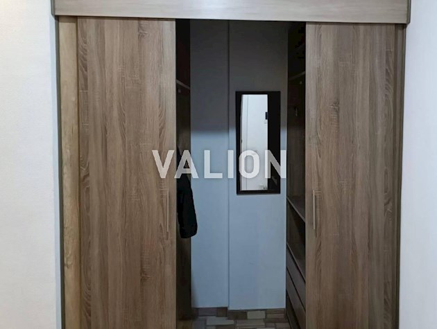 Продажа 1 ком. Квартиры с ремонтом, студия, ул. Натальи Ужвий, 12, Виноградарь