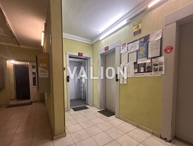 Продажа 1 ком. Квартиры с ремонтом, студия, ул. Натальи Ужвий, 12, Виноградарь