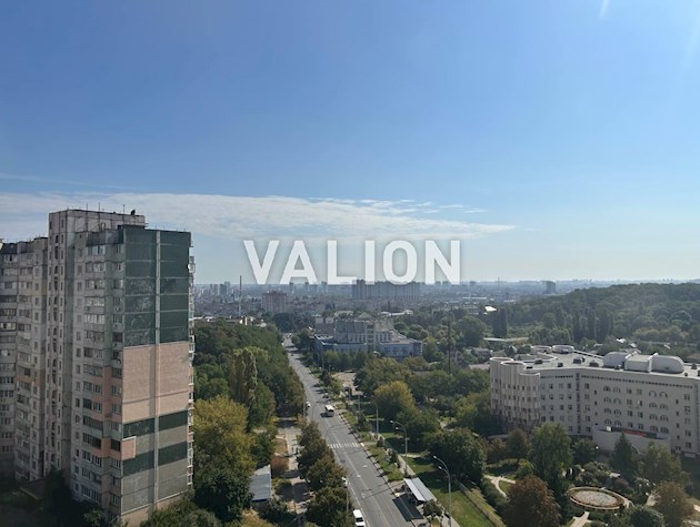 Продажа 1 ком. Квартиры с ремонтом, студия, ул. Натальи Ужвий, 12, Виноградарь