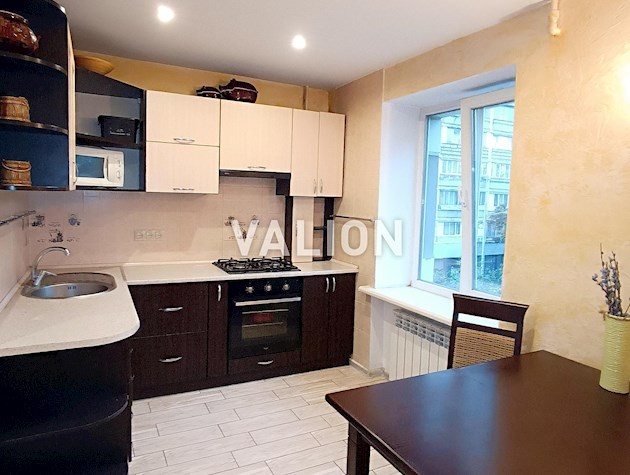 2-комнатная (53.3 м.кв)с ремонтом, мебелью и техникой — Голосеевский проспект 108 корпус3