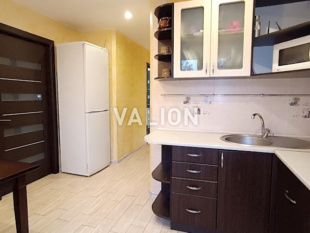 2-комнатная (53.3 м.кв)с ремонтом, мебелью и техникой — Голосеевский проспект 108 корпус3