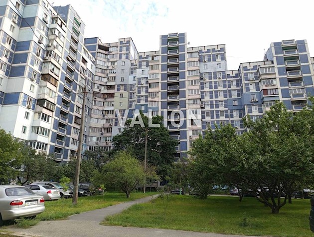 Продам 3-комн.кв. р-н Оболонь, ул.Иорданская 11Д