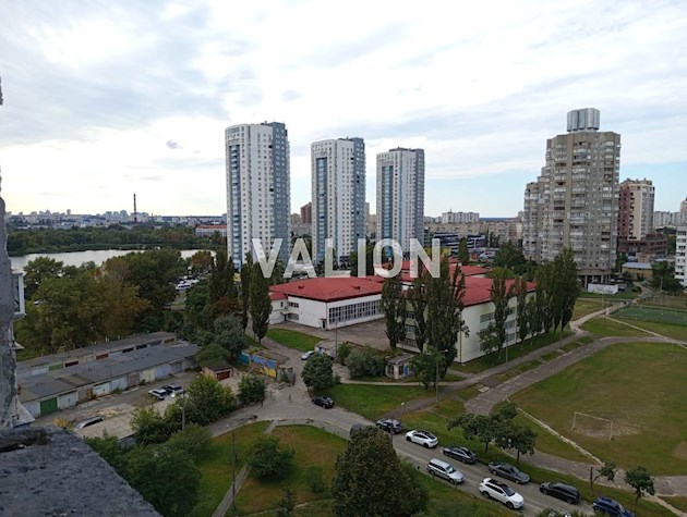 Продам 3-комн.кв. р-н Оболонь, ул.Иорданская 11Д