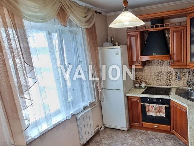 Продам 3-комн.кв. р-н Оболонь, ул.Иорданская 11Д