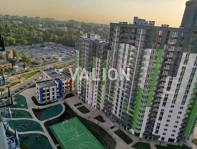 Продаж 3-к квартири вул. Івана Виговського 10л