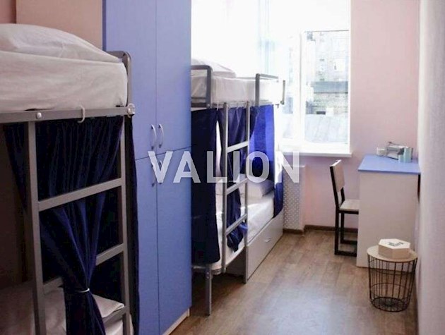 Продаж 5-к квартири вул. Саксаганського 106