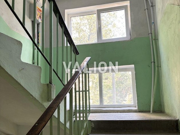 Продам 2к квартиру Мирослава Поповича, 8, Святошинский р-н Метро Житомирская, Академгородок