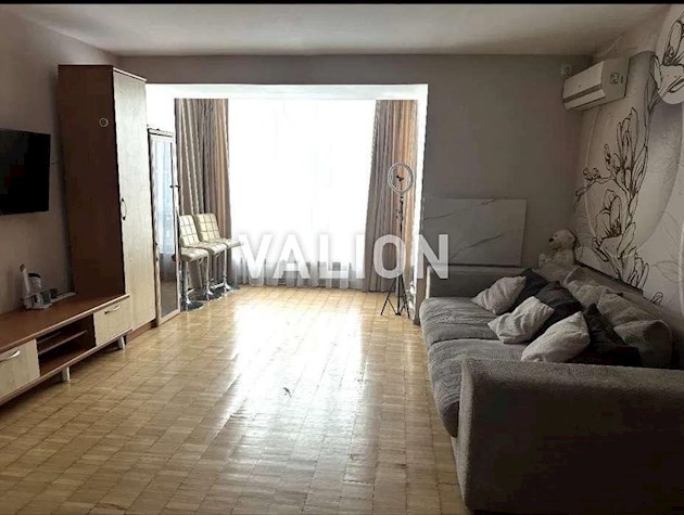 Продажа 1-комнатной квартиры по ул. Ялтинская, 5-Б, Дарницкий р-н