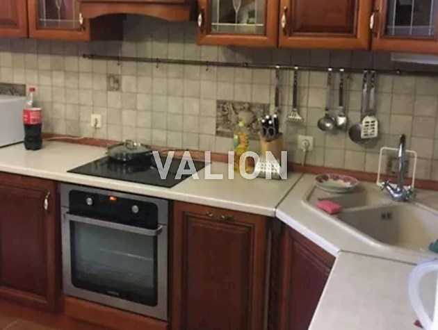 Продаж 3-к квартири вул. Дмитрівська 69