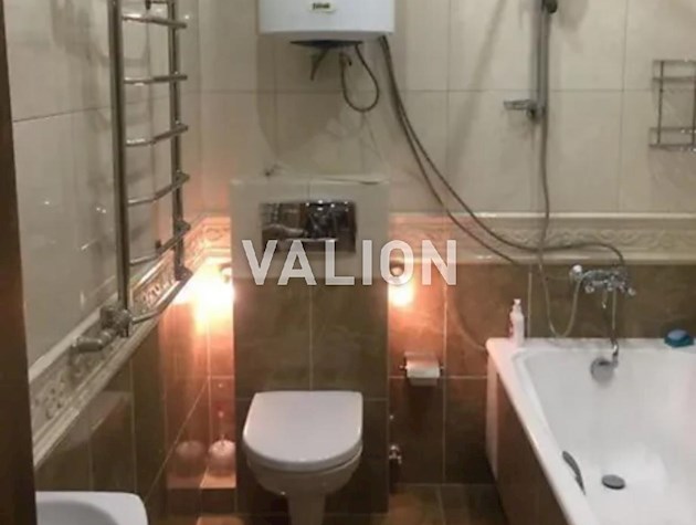 Продаж 3-к квартири вул. Дмитрівська 69