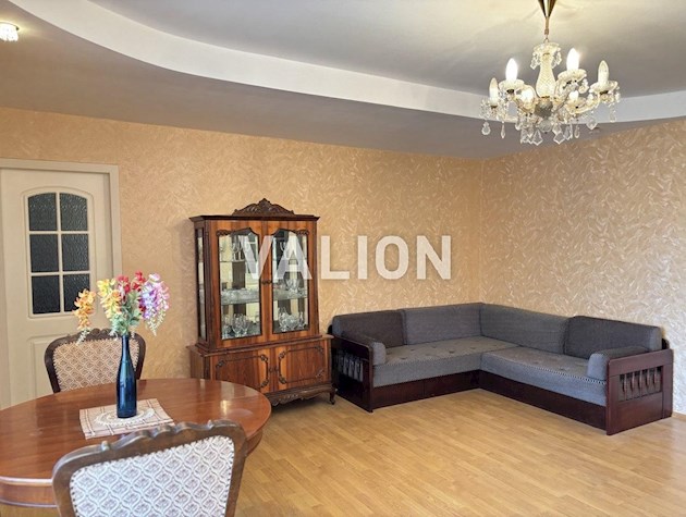 Без комиссии. Продажа 4-комнатной квартиры 101,7м2 ул. Довнар-Запольского, 6