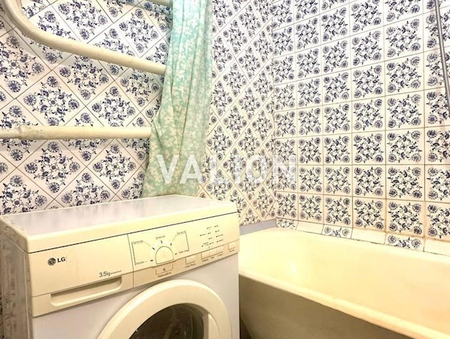 3к квартира пр-т Лобановского (Краснозвездный) на 3 этаже в кирпичном доме с газом