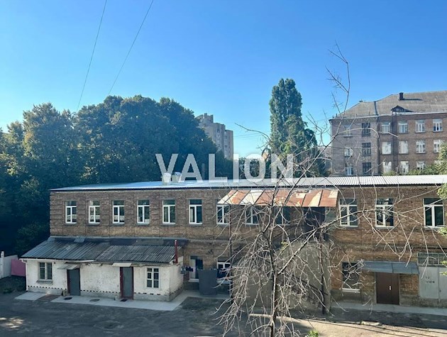 3к квартира пр-т Лобановского (Краснозвездный) на 3 этаже в кирпичном доме с газом