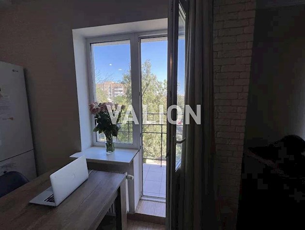 Продам 2 комн. по ул. Сырецкой 32. Куреневка.