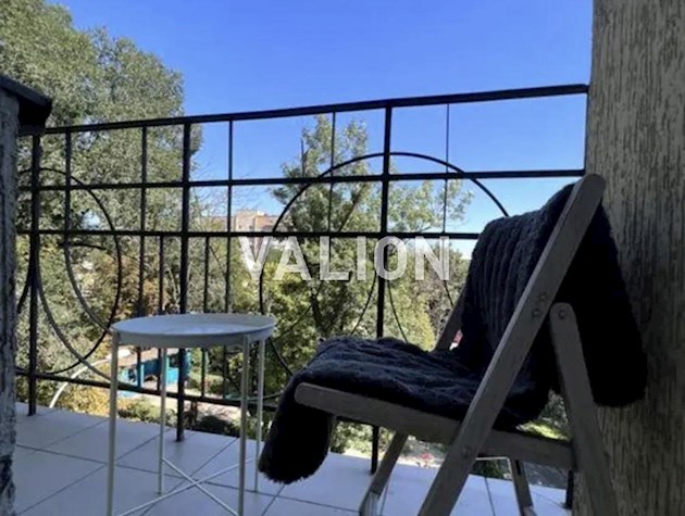 Продам 2 комн. по ул. Сырецкой 32. Куреневка.