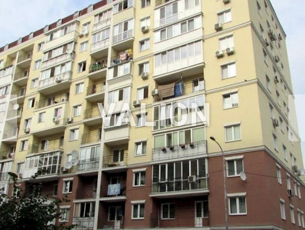 Продам 2 комн. по ул. Сырецкой 32. Куреневка.