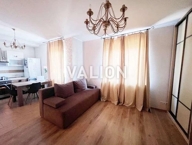 Продам 2 комн. по ул. Сырецкой 32. Куреневка.