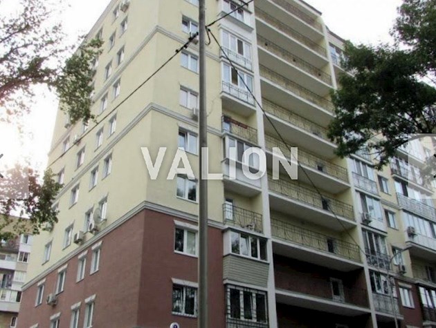 Продам 2 комн. по ул. Сырецкой 32. Куреневка.