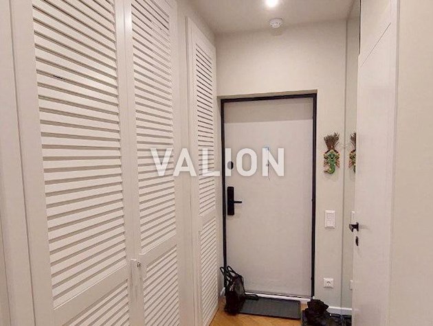 Продажа 1-к квартиры с ремонтом и мебелью ул. Глубочицкая 73